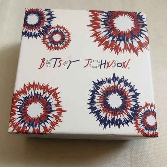 Betsey Johnson Acrylic Red, White & Blue Gummy Bear Drop Earrings NIB - Picture 8 of 9